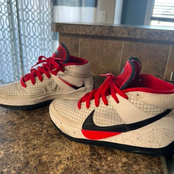 Nike KD 13 Kevin Durant basketball shoes - Picture 3 of 3